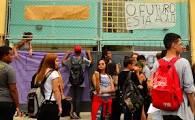 estudante-coupando-escolas